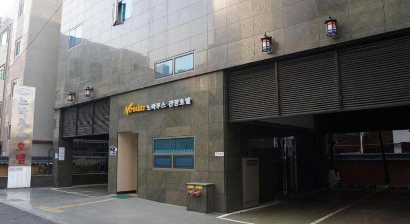 Novalus Tourist Hotel Seúl Exterior foto